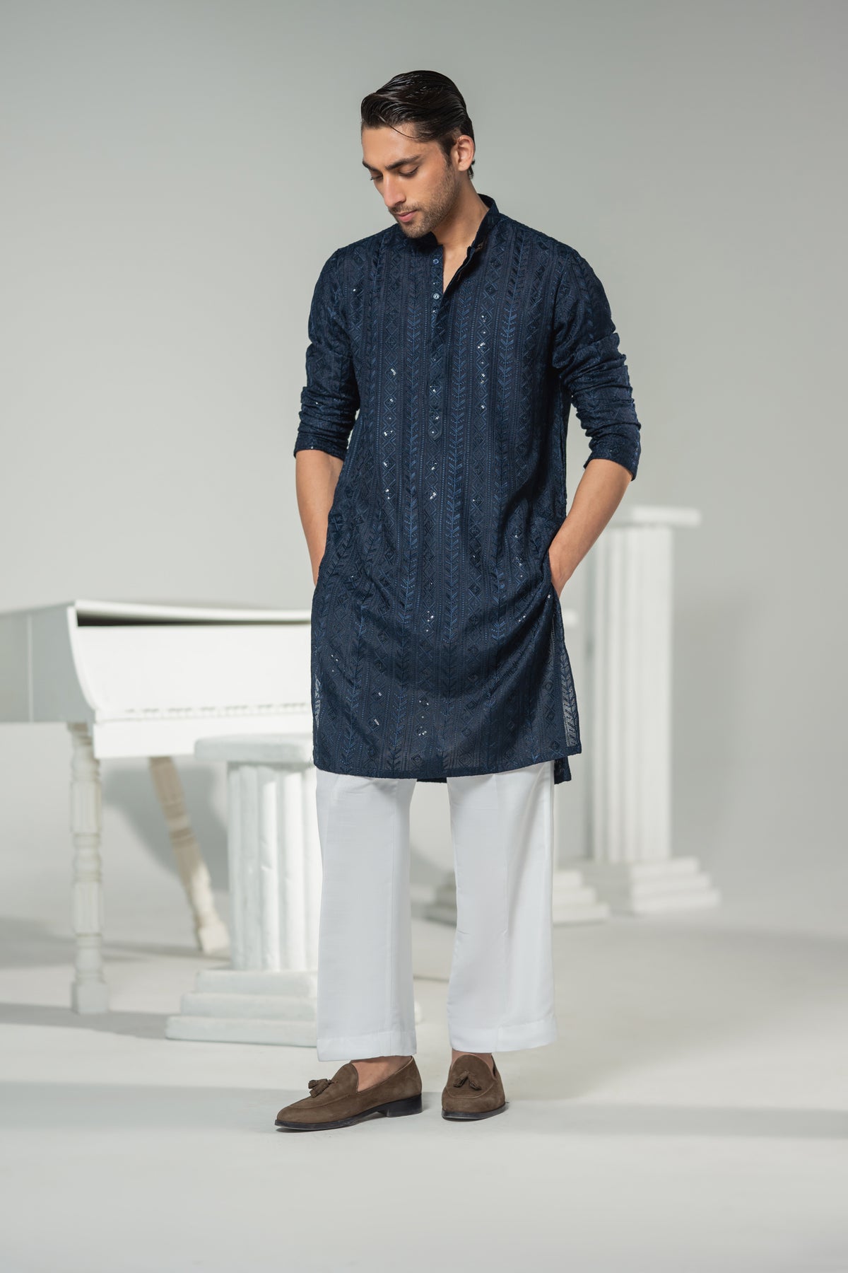 Zaroon – Midnight Heritage Shalwar Kameez