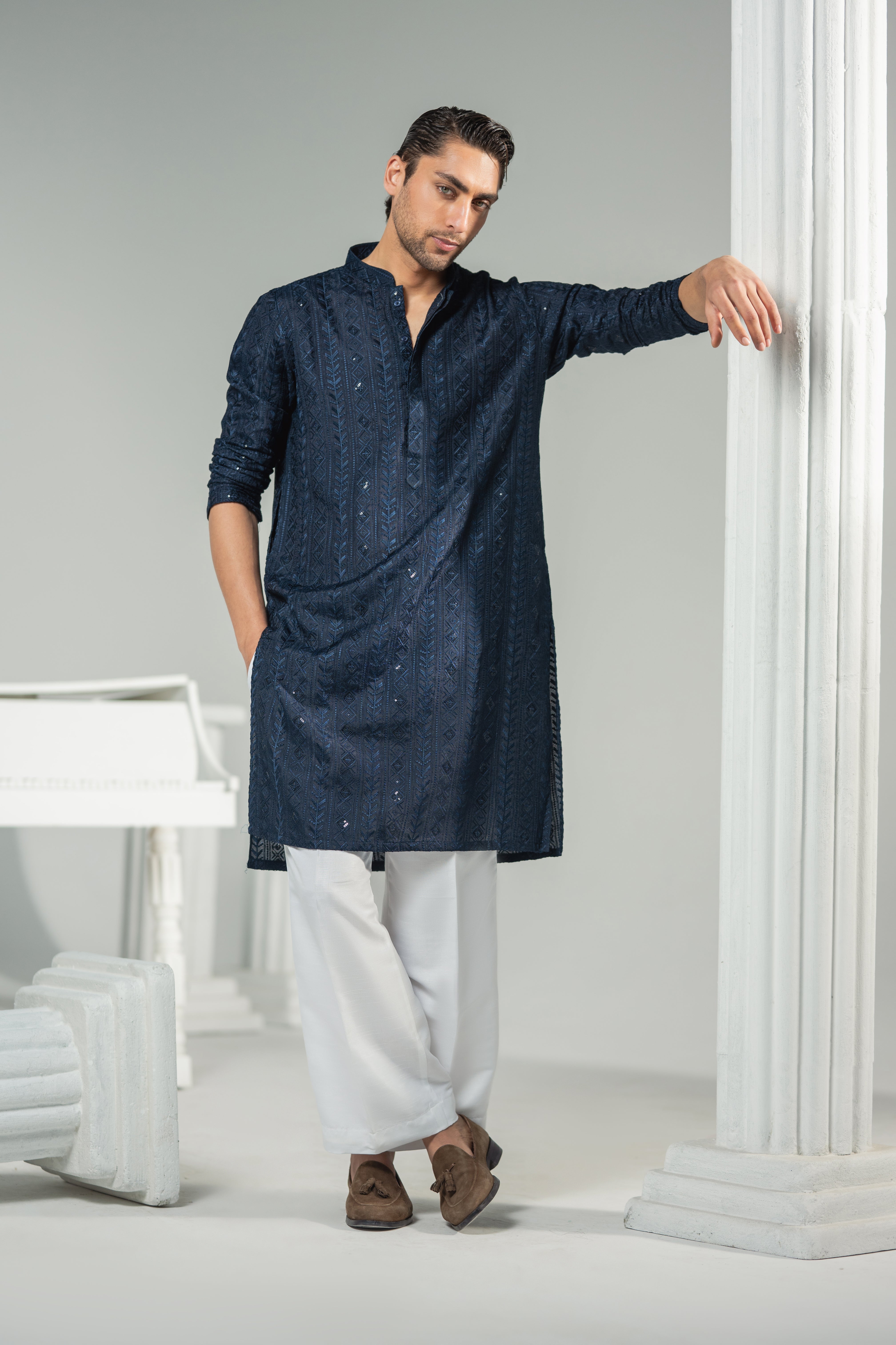 Zaroon – Midnight Heritage Shalwar Kameez