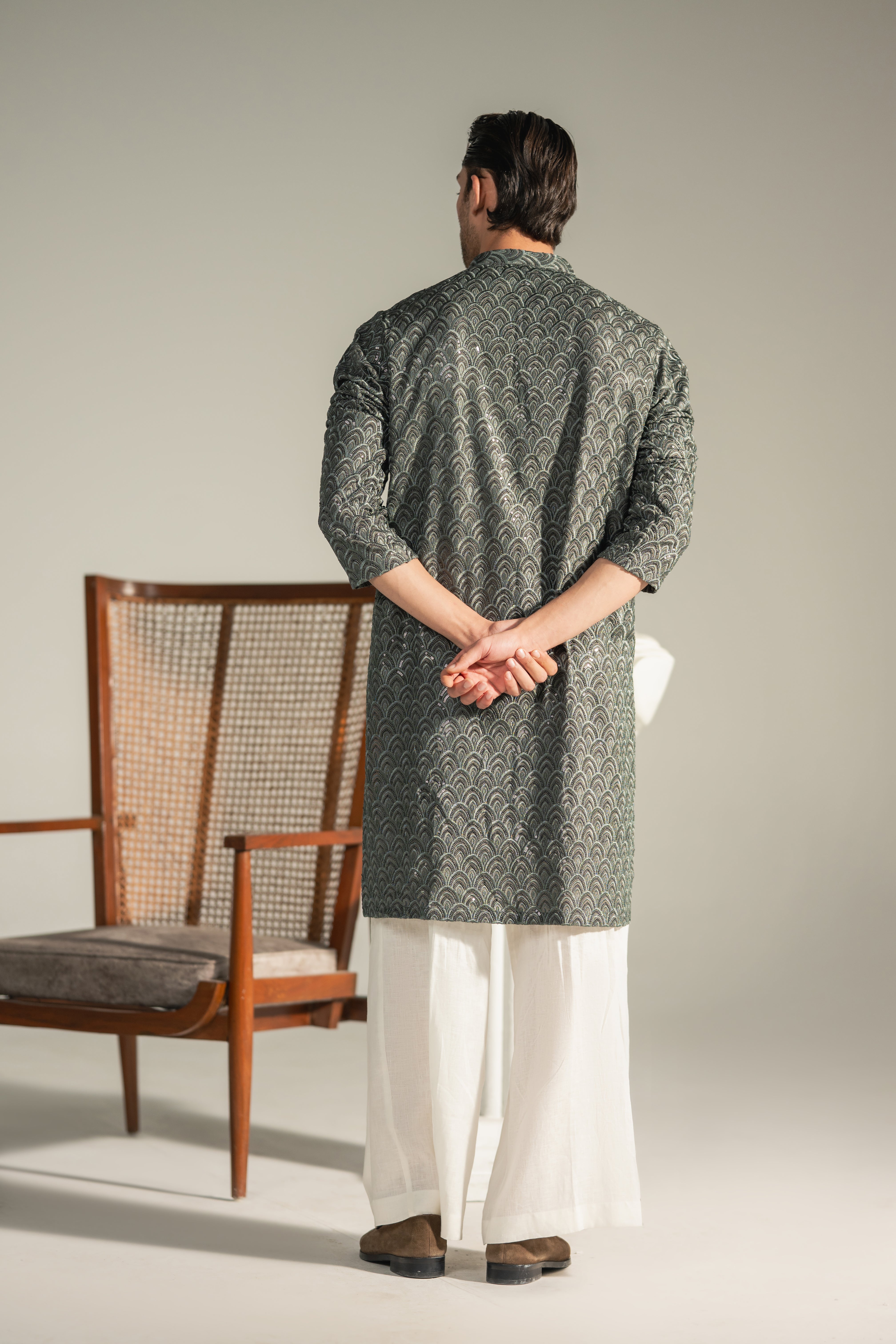 Haider – Obsidian Arc Shalwar Kameez